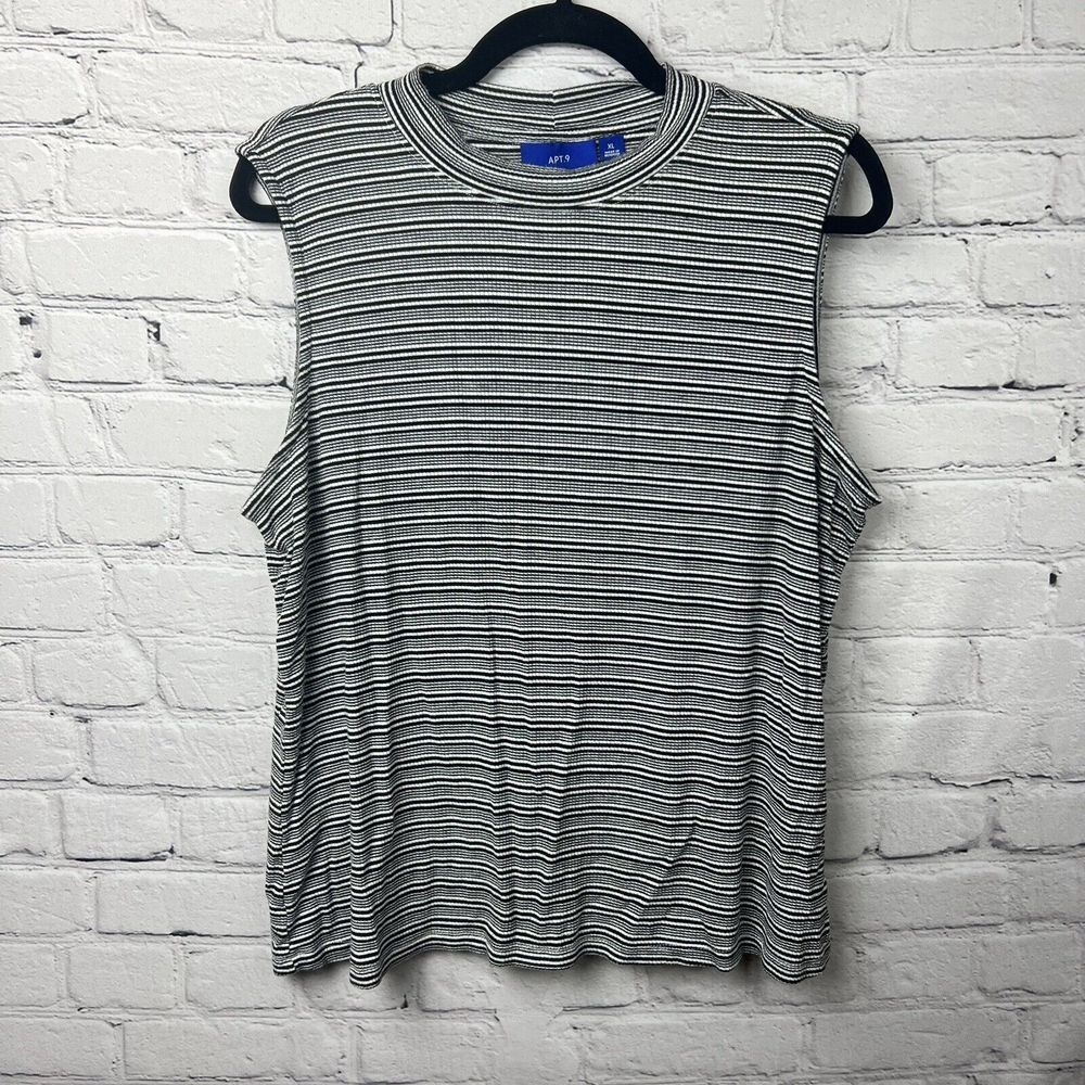 Apt. 9 Tank Top Women's XL Black‎ White Striped Sleeveless Mock Neck Stretch
